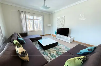 Apartment - 5 Bedrooms - 4 Bathrooms for rent in Al Das - Shoreline Apartments - Palm Jumeirah - Dubai