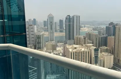 Apartment - 3 Bedrooms - 4 Bathrooms for sale in Blue Tower - Al Majaz 3 - Al Majaz - Sharjah