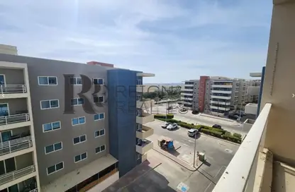 Apartment - 2 Bedrooms - 2 Bathrooms for sale in Tower 12 - Al Reef Downtown - Al Reef - Abu Dhabi