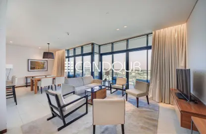 Apartment - 2 Bedrooms - 3 Bathrooms for rent in Tower B1 - Vida Hotel - The Hills - Dubai