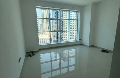 Apartment - 1 Bedroom - 2 Bathrooms for rent in Al Khan Lagoon - Al Khan - Sharjah