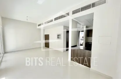 Empty Room image for: Villa - 3 Bedrooms - 3 Bathrooms for sale in Hajar Stone Villas - Victoria - Damac Hills 2 - Dubai, Image 1