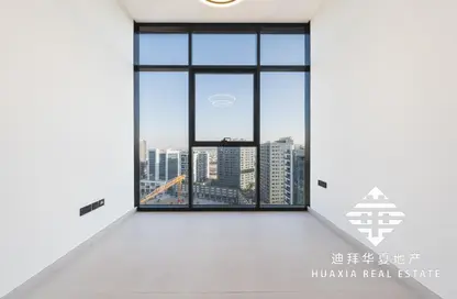 عمارة بالكامل - 3 غرف نوم - 3 حمامات للايجار في سنترال 1 - الخليج التجاري - دبي