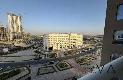 Apartment - 1 Bedroom - 2 Bathrooms for rent in Siraj Tower - Arjan - Dubai
