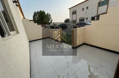 Apartment - 2 Bedrooms - 2 Bathrooms for rent in Shakhbout City - Abu Dhabi