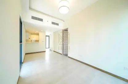 Empty Room image for: Apartment - 1 Bedroom - 2 Bathrooms for sale in SOL Bay - Business Bay - Dubai, Image 1