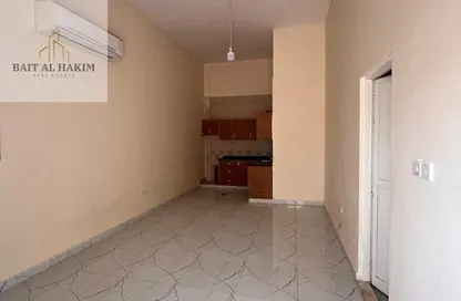 Apartment - Studio - 1 Bathroom for rent in Al Mowaihat 1 - Al Mowaihat - Ajman