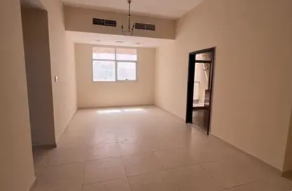 Apartment - 2 Bedrooms - 2 Bathrooms for rent in Al Jurf 2 - Al Jurf - Ajman Downtown - Ajman