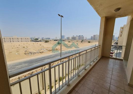 Apartment - 2 bedrooms - 3 bathrooms for rent in Mazaya 24 - Queue Point - Dubai Land - Dubai