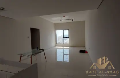 شقة - 2 غرف نوم - 2 حمامات للايجار في أبراج الراشدية - الراشدية - عجمان وسط المدينة - عجمان