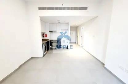 شقة - غرفة نوم - 2 حمامات للايجار في ذا سولو - الجادة - الشارقة