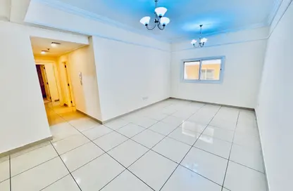Apartment - 2 Bedrooms - 2 Bathrooms for rent in Muwaileh 29 Building - Muwaileh - Sharjah
