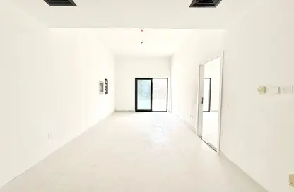 شقة - غرفة نوم - 2 حمامات للايجار في 4 الورسان - الورسان - دبي
