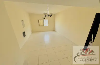 Apartment - 1 Bedroom - 2 Bathrooms for rent in Muwaileh 29 Building - Muwaileh - Sharjah