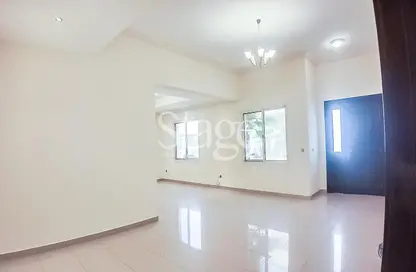 Villa - 5 Bedrooms - 6 Bathrooms for rent in Oak Villas - Al Barsha 1 - Al Barsha - Dubai Villa - 5 Bedrooms - 6 Bathrooms for rent in Oak Villas - Al Barsha 1 - Al Barsha - Dubai