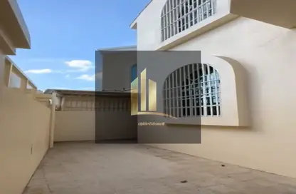 فيلا - 4 غرف نوم - 4 حمامات للبيع في الفشت - الحيرة - الشارقة
