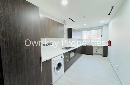 Apartment - 3 Bedrooms - 5 Bathrooms for rent in Mankhool Building - Mankhool - Bur Dubai - Dubai