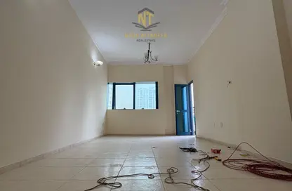 شقة - 2 غرف نوم - 2 حمامات للايجار في ميدان الرولة - منطقة الرولة - الشارقة