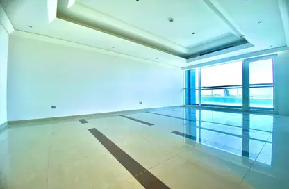 Apartment - 3 Bedrooms - 5 Bathrooms for rent in Wave tower - Corniche Road - Abu Dhabi