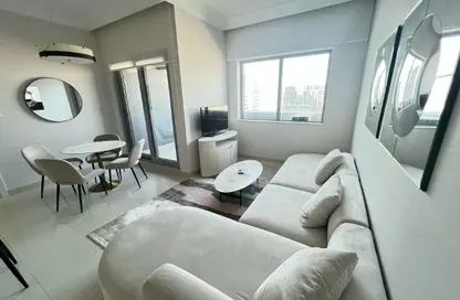 Apartment - 1 Bedroom - 2 Bathrooms for rent in The Signature - Burj Khalifa Area - Downtown Dubai - Dubai