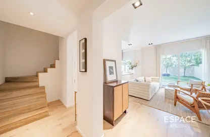 Villa - 2 Bedrooms - 3 Bathrooms for sale in Springs 14 - The Springs - Dubai