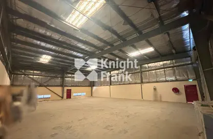 Warehouse - Studio for rent in Jebel Ali Freezone - Jebel Ali - Dubai