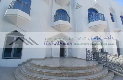 فيلا - 8 غرف نوم - 8 حمامات للايجار في المشرف - أبوظبي