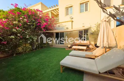 فيلا - 2 غرف نوم - 3 حمامات للايجار في الينابيع 2 - الينابيع - دبي