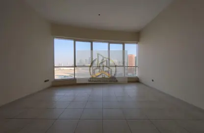 Apartment - 3 Bedrooms - 4 Bathrooms for rent in Al Mina - Abu Dhabi