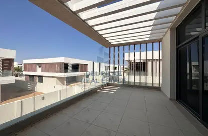 Villa - 5 Bedrooms - 7 Bathrooms for rent in West Yas - Yas Island - Abu Dhabi