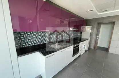 Apartment - 1 Bedroom - 2 Bathrooms for sale in Cayan Tower - Dubai Marina - Dubai