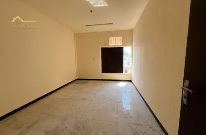 شقة - 3 غرف نوم - 3 حمامات للايجار في ميدان الرولة - منطقة الرولة - الشارقة