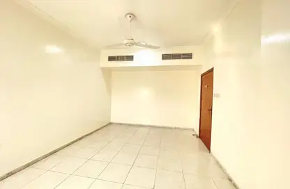 شقة - غرفة نوم - 1 حمام للايجار في طريق فاير ستاشن - مويلح - الشارقة شقة - غرفة نوم - 1 حمام للايجار في طريق فاير ستاشن - مويلح - الشارقة