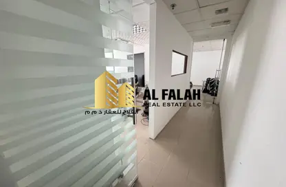 مكتب - استوديو - 1 حمام للايجار في شارع التعاون - التعاون - الشارقة