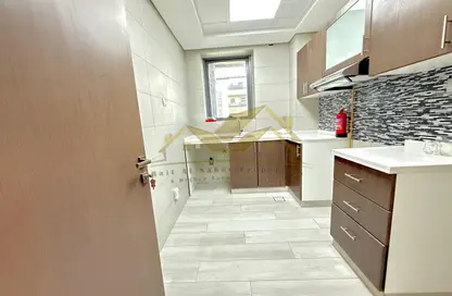 Apartment - 1 Bedroom - 2 Bathrooms for rent in Jumeirah Garden City - Al Satwa - Dubai