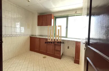 Apartment - 2 Bedrooms - 2 Bathrooms for rent in Rolla Square - Rolla Area - Sharjah