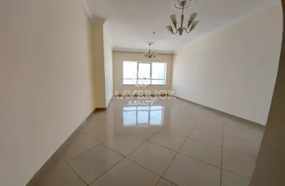 Empty Room image for: Apartment - 3 Bedrooms - 3 Bathrooms for rent in City Gate Tower - Al Taawun - Sharjah, Image 1