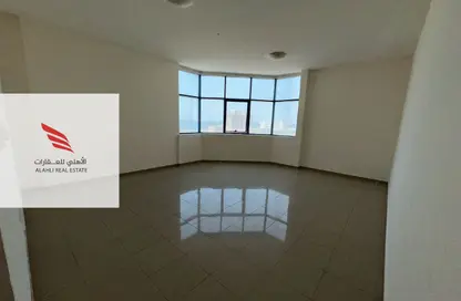 شقة - 3 غرف نوم - 3 حمامات للايجار في برج الكورنيش - طريق كورنيش عجمان - عجمان