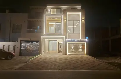 Townhouse - 4 Bedrooms - 7 Bathrooms for sale in Al Yasmeen 1 - Al Yasmeen - Ajman