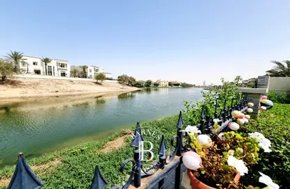 فيلا - 5 غرف نوم - 6 حمامات للايجار في التراث - جميرا بارك - دبي