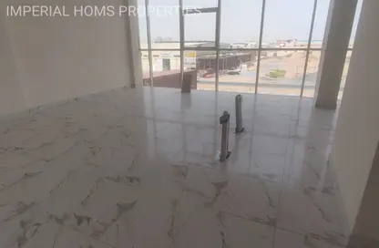 عمارة بالكامل - غرفة نوم - 1 حمام للايجار في المنطقة الصناعية 2 - منطقة الإمارات الصناعية الحديثة - أم القيوين