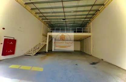 Warehouse - Studio - 1 Bathroom for rent in Al Sajaa Industrial - Al Sajaa - Sharjah