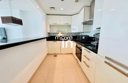 Apartment - 1 Bedroom - 2 Bathrooms for rent in Bonnington Tower - JLT Cluster J - Jumeirah Lake Towers - Dubai
