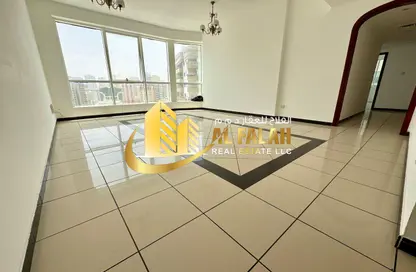 Apartment - 3 Bedrooms - 3 Bathrooms for rent in Al Majaz 2 - Al Majaz - Sharjah