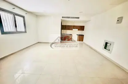 Apartment - Studio - 1 Bathroom for rent in Muwaileh 29 Building - Muwaileh - Sharjah