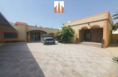 Villa - 5 Bedrooms - 5 Bathrooms for rent in Al Ghafeyah area - Sharjah