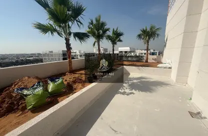 شقة - 2 غرف نوم - 2 حمامات للايجار في سراب 2 - الجادة - الشارقة