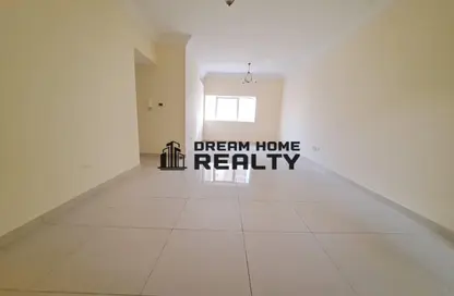 Apartment - 1 Bedroom - 2 Bathrooms for rent in Al Khan 9 building - Al Khan - Sharjah