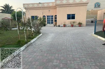 Villa - 4 Bedrooms - 5 Bathrooms for sale in Gate Tower 1 - Musheiref - Ajman