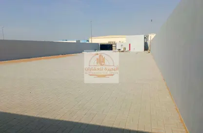 أرض - استوديو للايجار في الصجعة الصناعية - آلصجعه - الشارقة